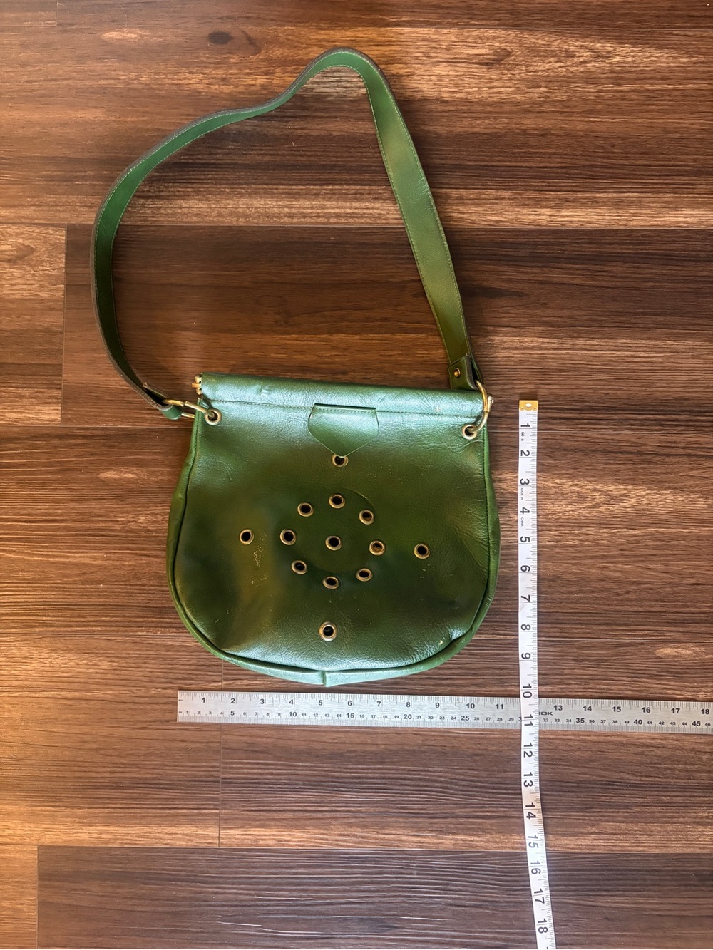 FREE with purchase! Vintage Green Leather Crossbody Bag with Eyelet Detail - Picture 14 of 14